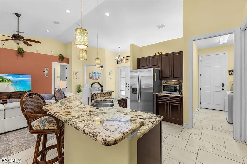 318 SW 21st Avenue Cape Coral FL 33991