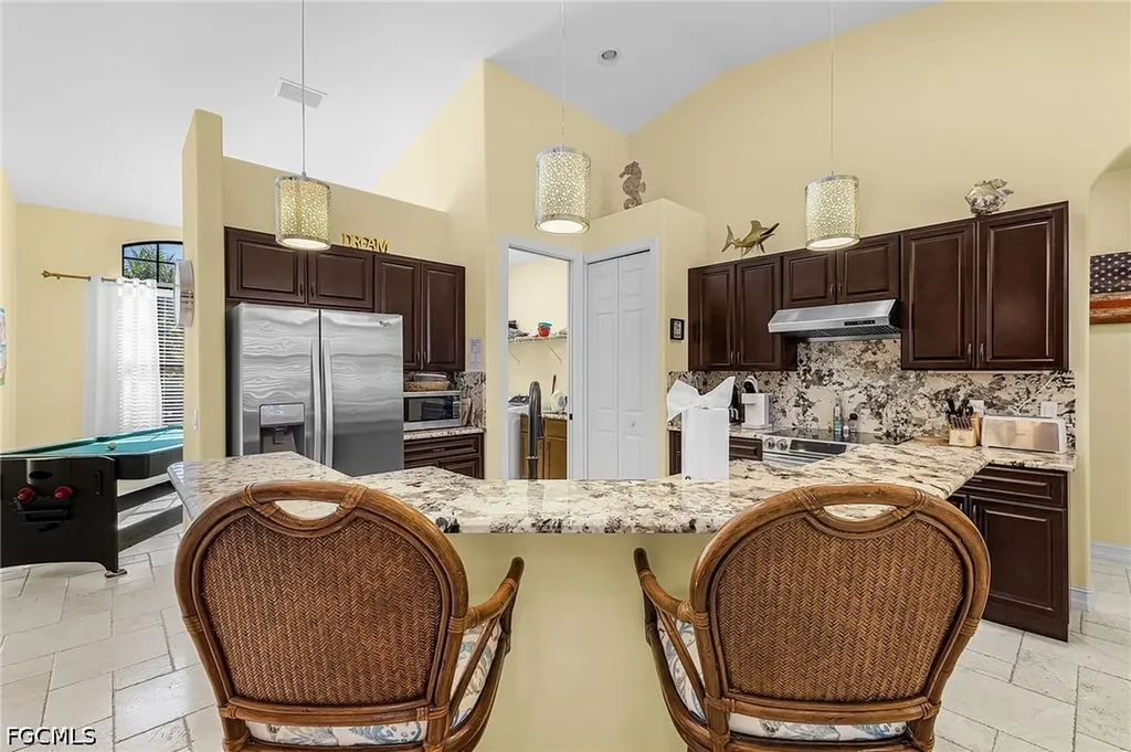 318 SW 21st Avenue Cape Coral FL 33991