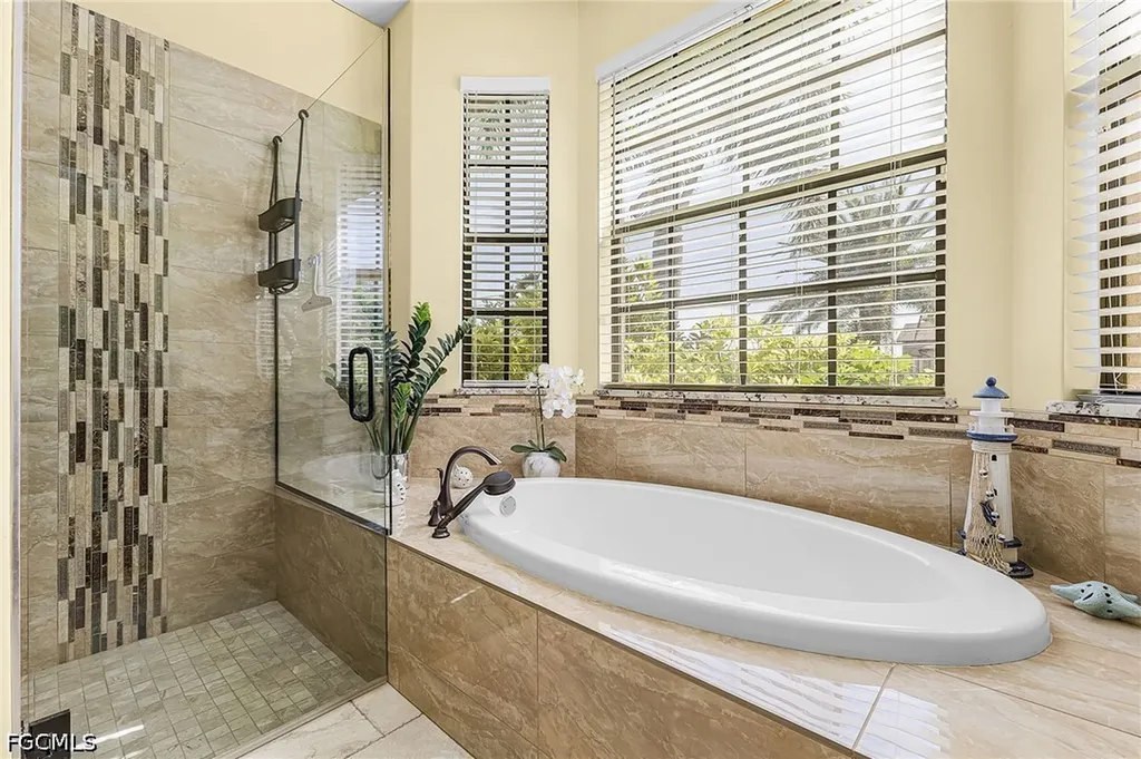 318 SW 21st Avenue Cape Coral FL 33991