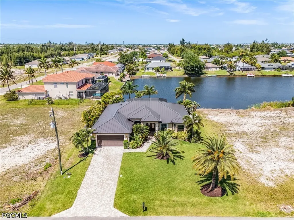 318 SW 21st Avenue Cape Coral FL 33991
