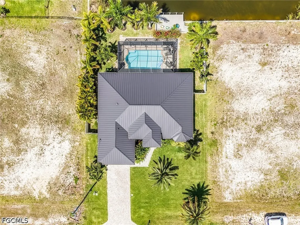 318 SW 21st Avenue Cape Coral FL 33991
