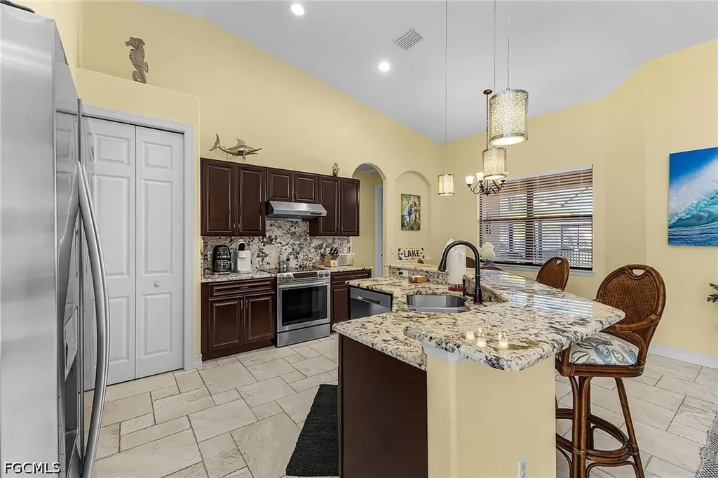 318 SW 21st Avenue Cape Coral FL 33991