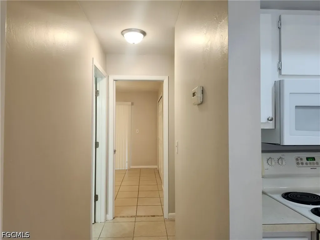1312 SE 2nd Place Cape Coral FL 33990