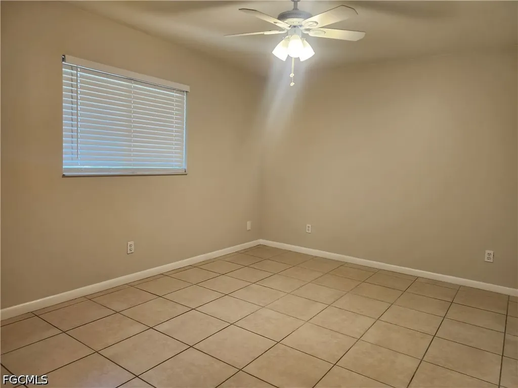 1312 SE 2nd Place Cape Coral FL 33990