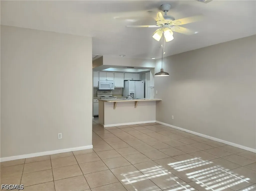 1312 SE 2nd Place Cape Coral FL 33990