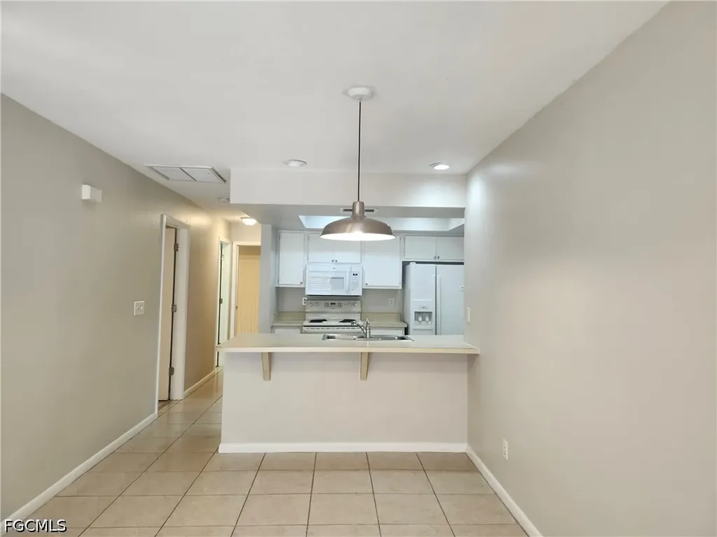 1312 SE 2nd Place Cape Coral FL 33990