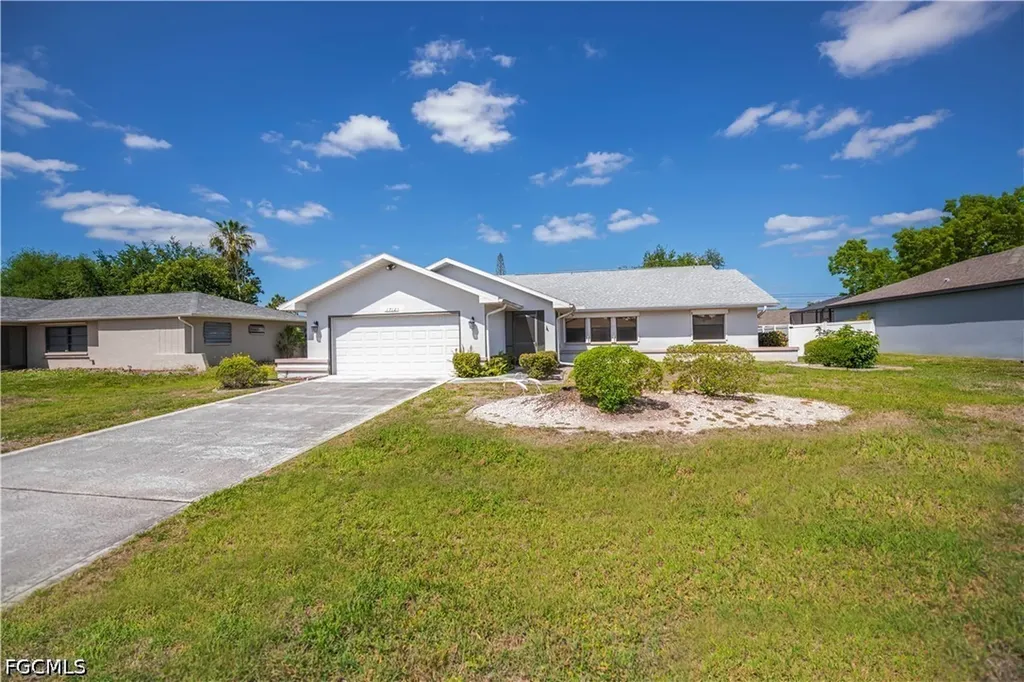3712 SW 6th Avenue Cape Coral FL 33914