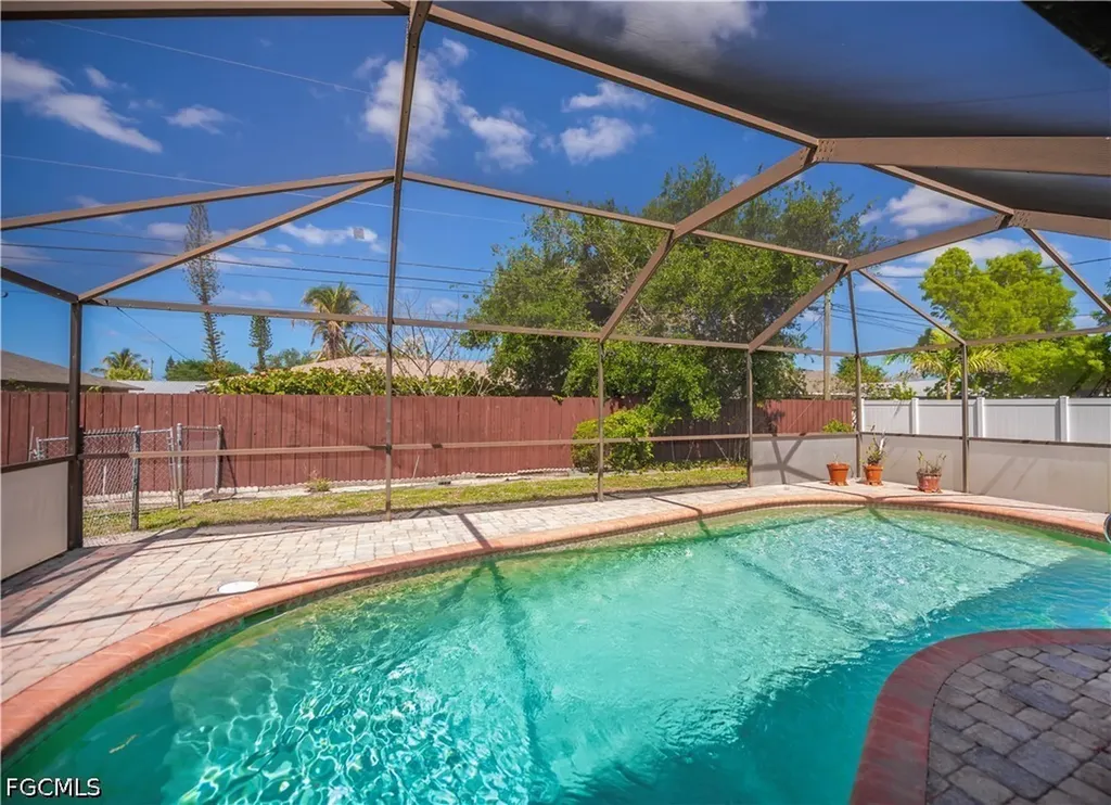 3712 SW 6th Avenue Cape Coral FL 33914
