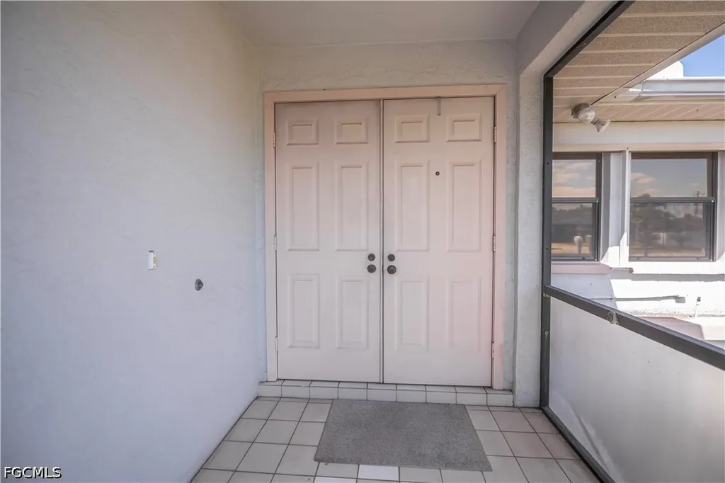 3712 SW 6th Avenue Cape Coral FL 33914