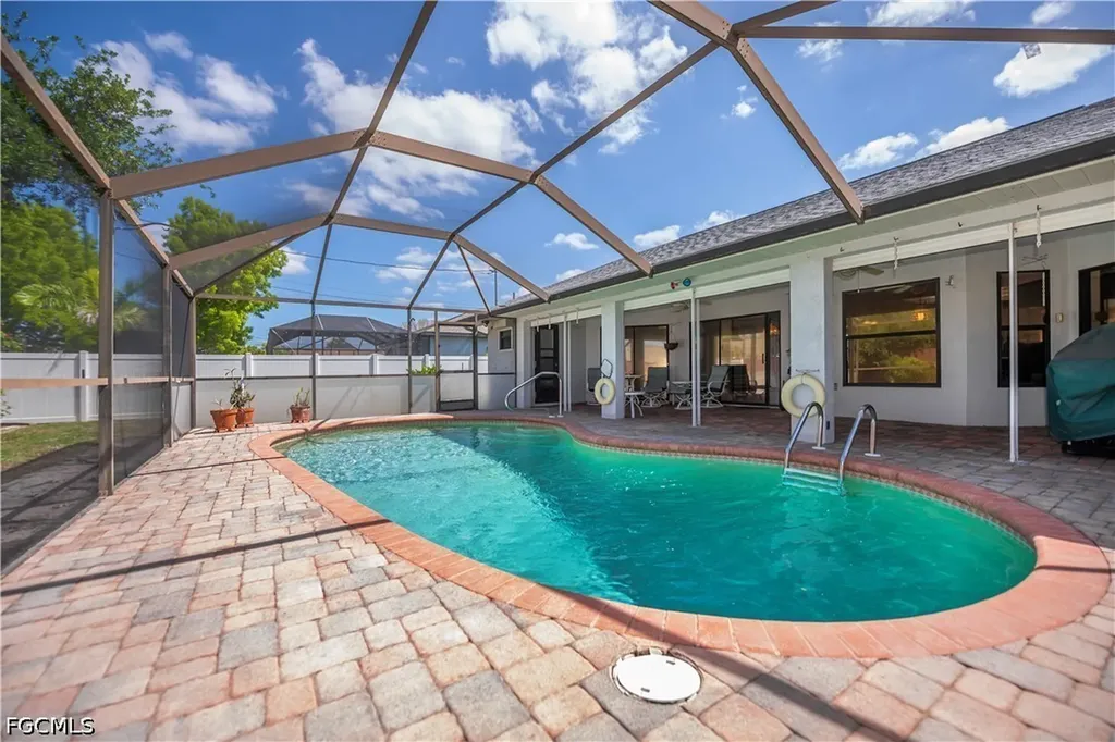 3712 SW 6th Avenue Cape Coral FL 33914