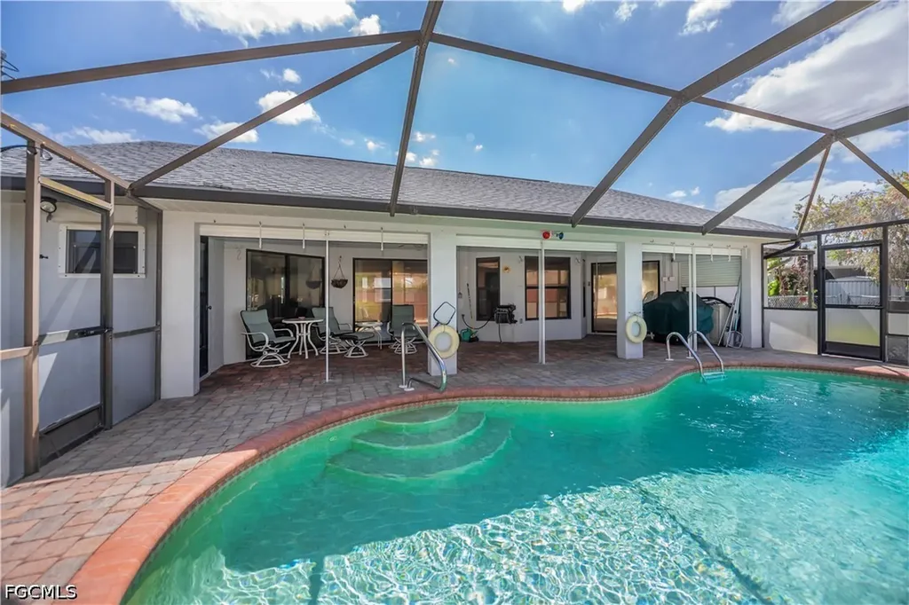 3712 SW 6th Avenue Cape Coral FL 33914