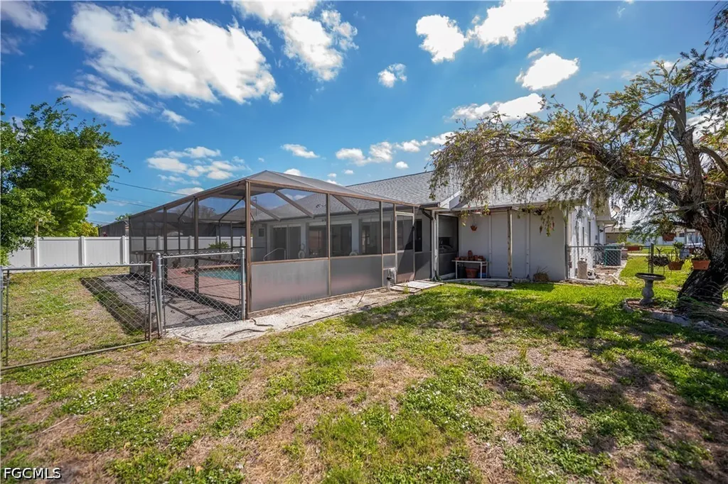3712 SW 6th Avenue Cape Coral FL 33914