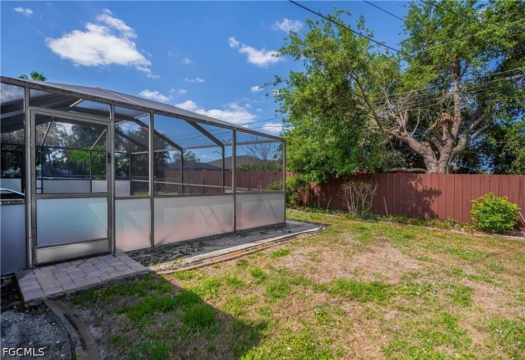 3712 SW 6th Avenue Cape Coral FL 33914