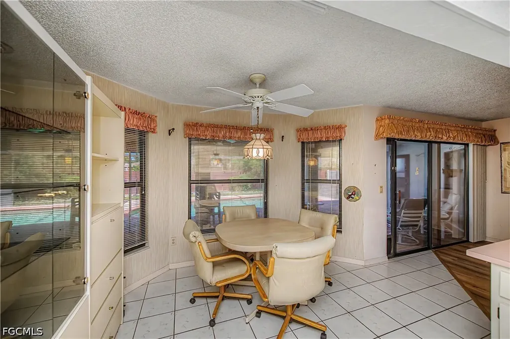3712 SW 6th Avenue Cape Coral FL 33914