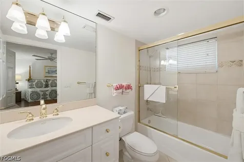 480 5TH Street S Naples FL 34102