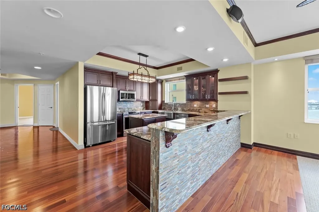 2797 1st Street Fort Myers FL 33916
