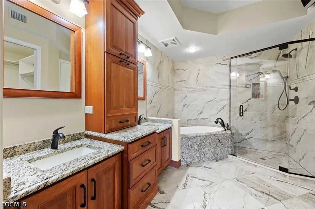 2797 1st Street Fort Myers FL 33916