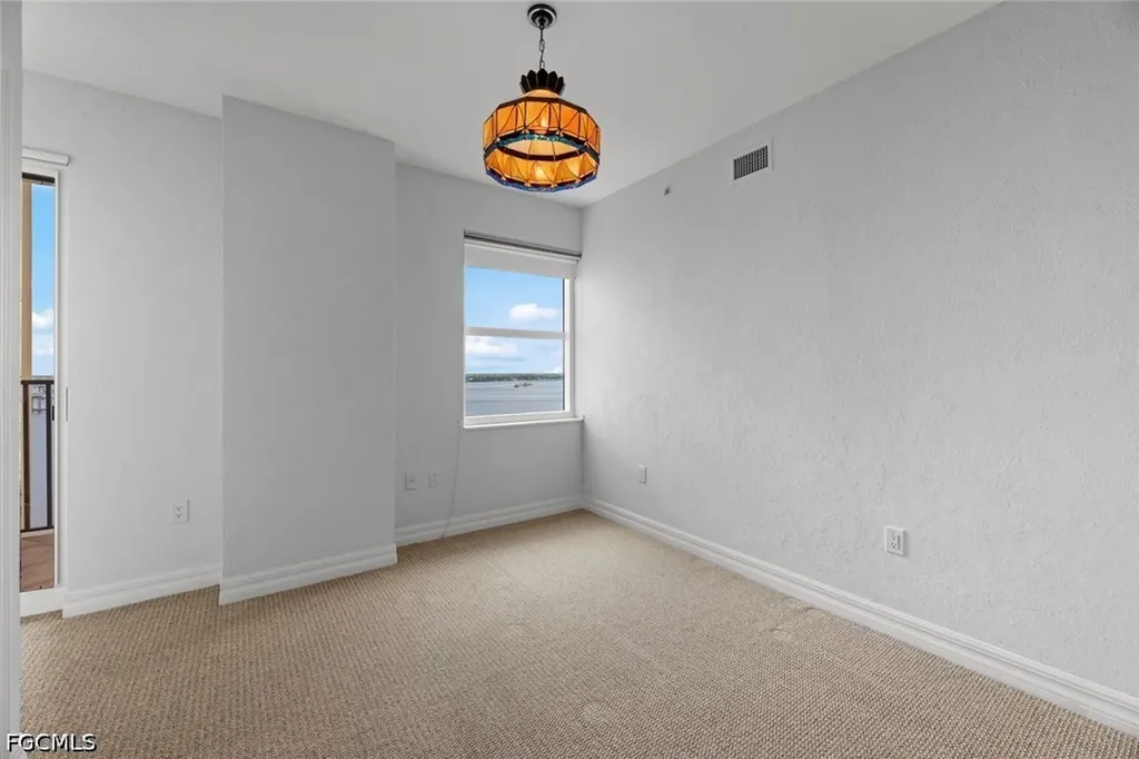 2797 1st Street Fort Myers FL 33916