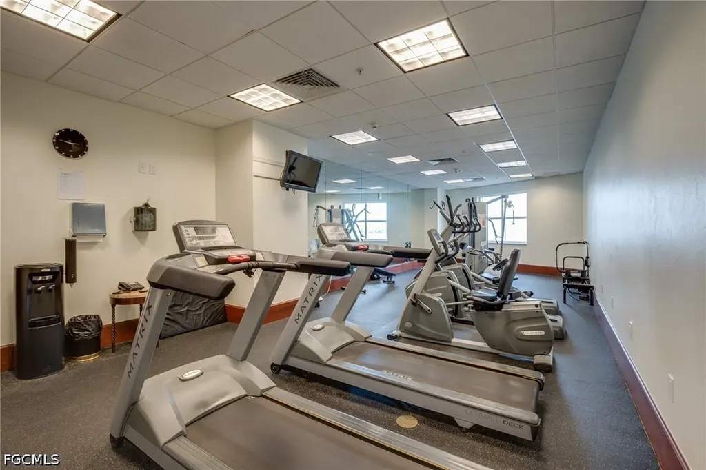 2797 1st Street Fort Myers FL 33916