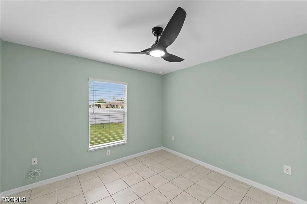 525 NE 6th Avenue Cape Coral FL 33909