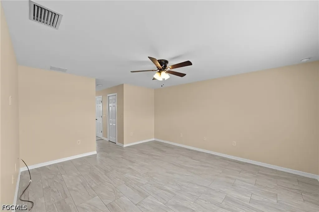 525 NE 6th Avenue Cape Coral FL 33909