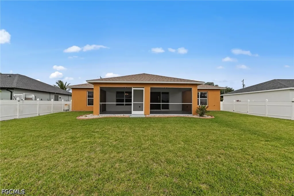 525 NE 6th Avenue Cape Coral FL 33909