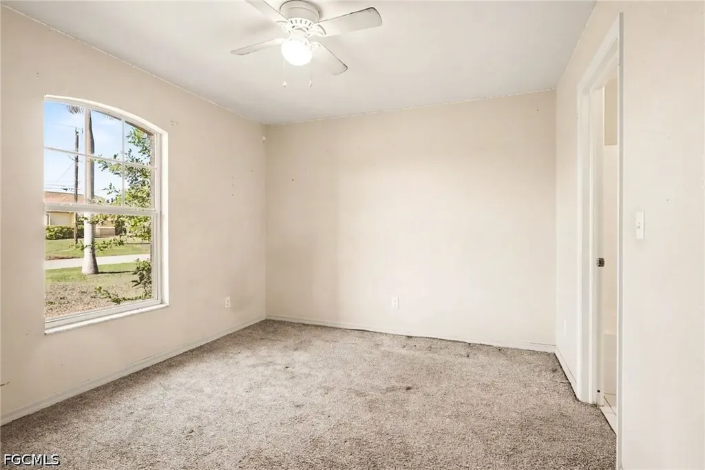 1209 SW 39th Street Cape Coral FL 33914