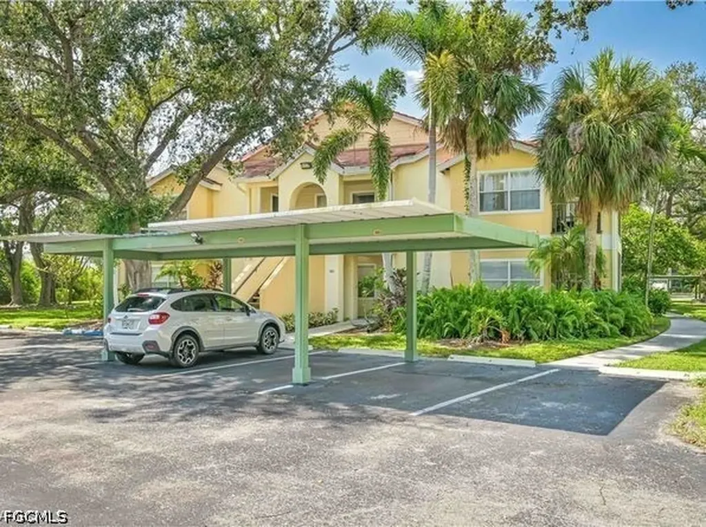 12520 Equestrian Circle Fort Myers FL 33907