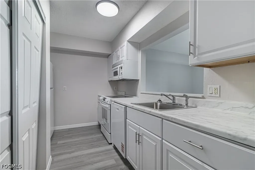 7410 Lake Breeze Drive Fort Myers FL 33907