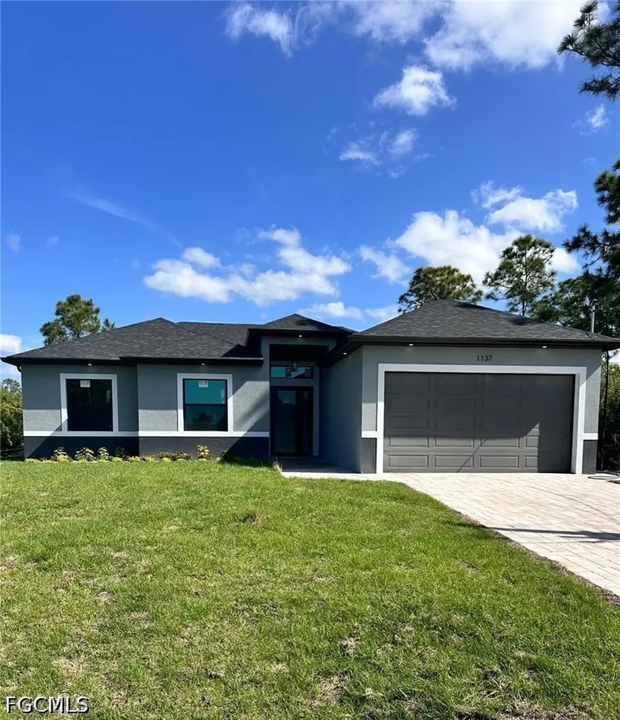 1137 Augusta Street E Lehigh Acres FL 33974