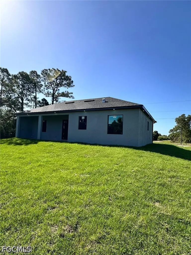 1137 Augusta Street E Lehigh Acres FL 33974
