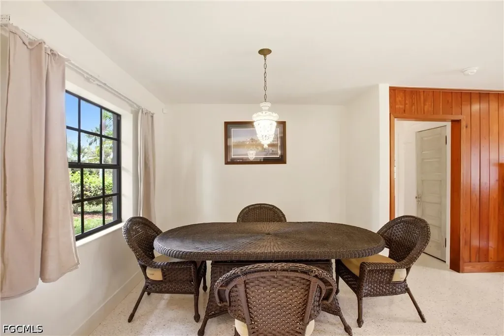 2706 Rhode Island Avenue Fort Myers FL 33916