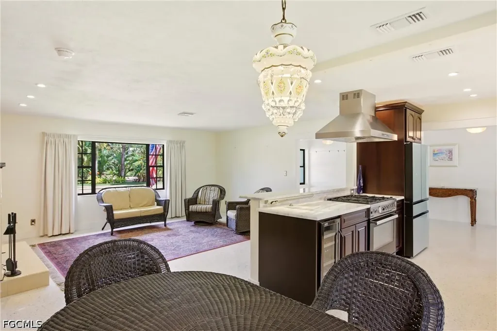 2706 Rhode Island Avenue Fort Myers FL 33916