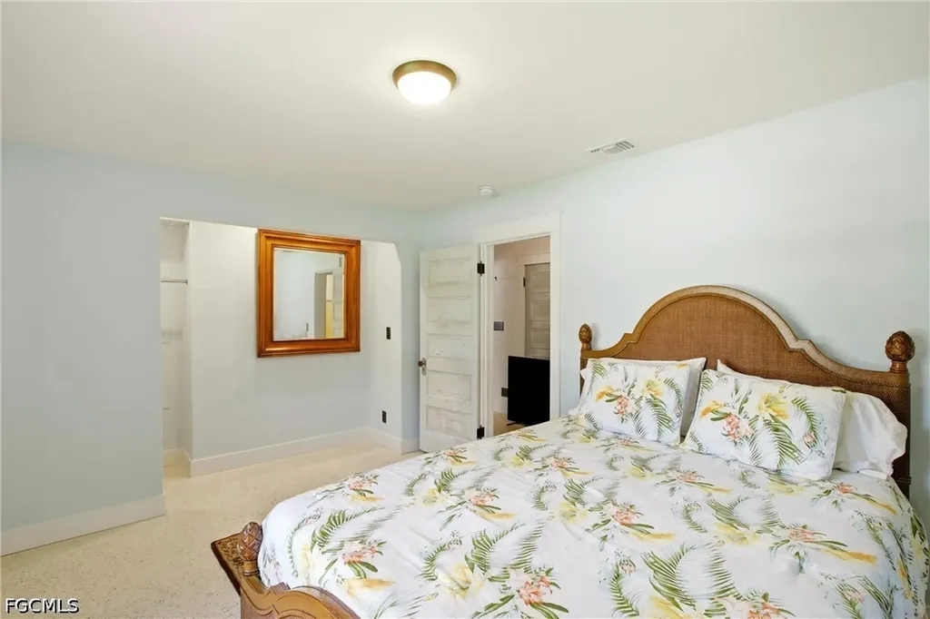 2706 Rhode Island Avenue Fort Myers FL 33916