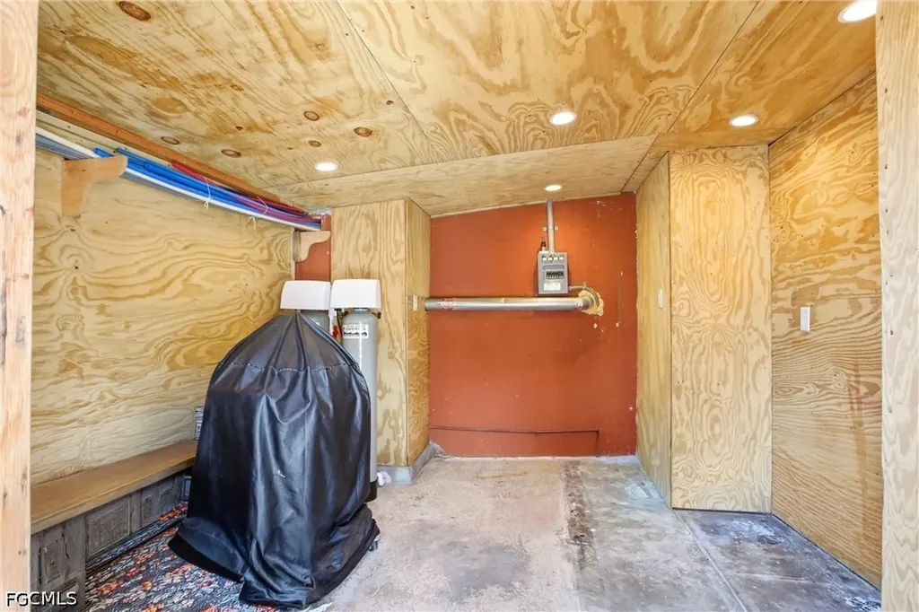 2706 Rhode Island Avenue Fort Myers FL 33916