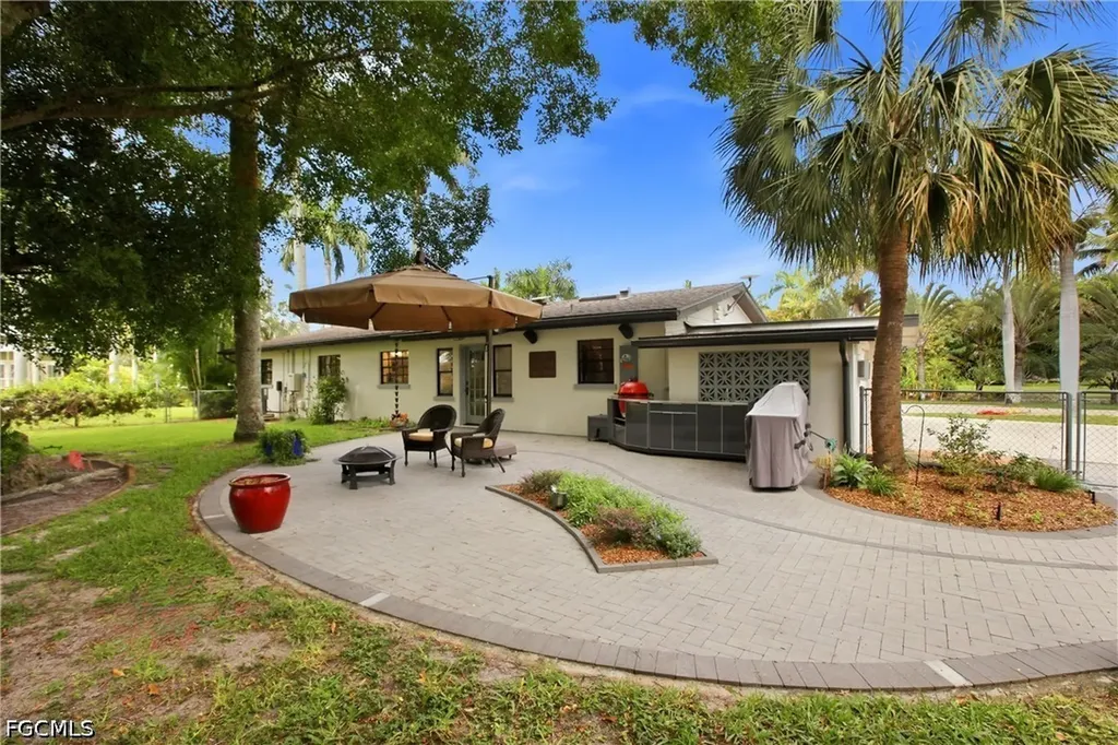 2706 Rhode Island Avenue Fort Myers FL 33916