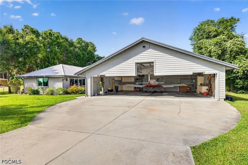 6810 Tech Court Fort Myers FL 33905