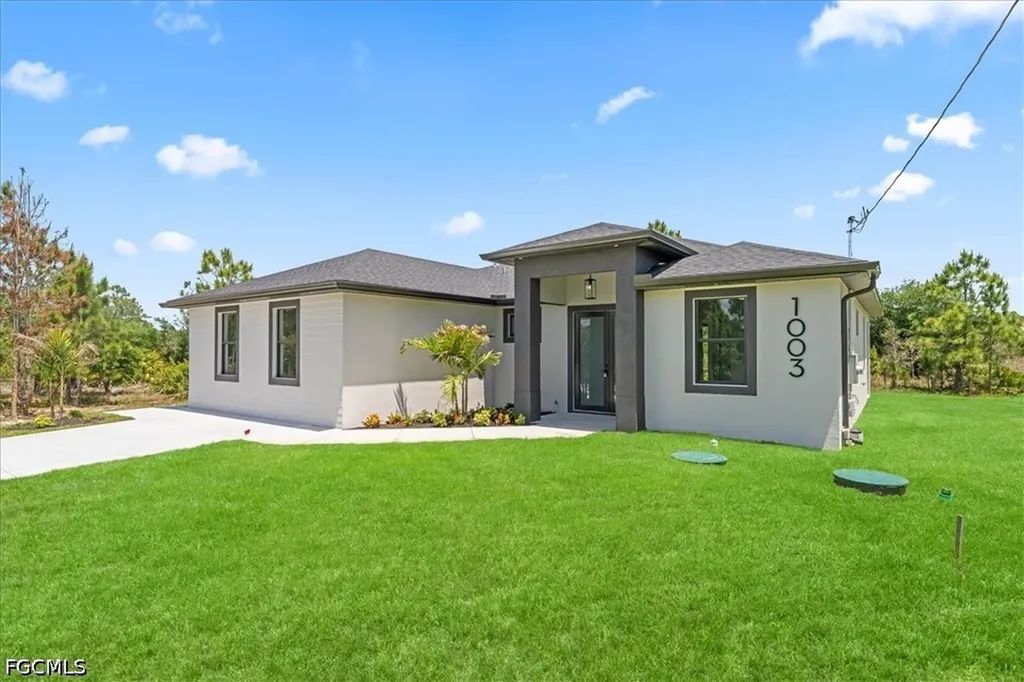 1003 Elgin Street Lehigh Acres FL 33974