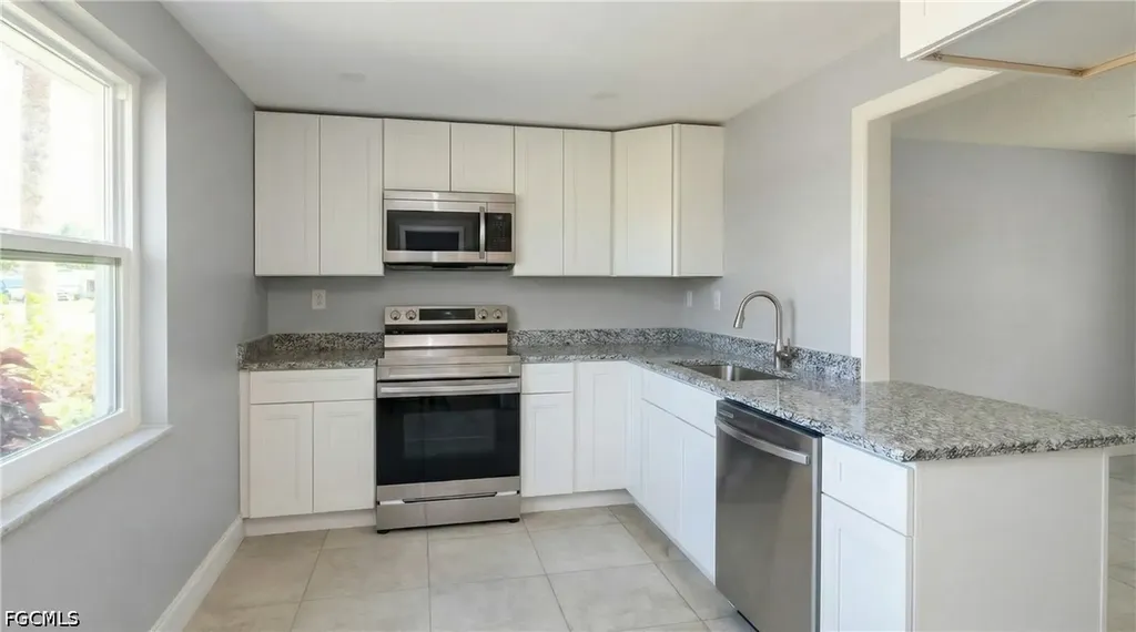 1828 Pine Valley Drive Fort Myers FL 33907