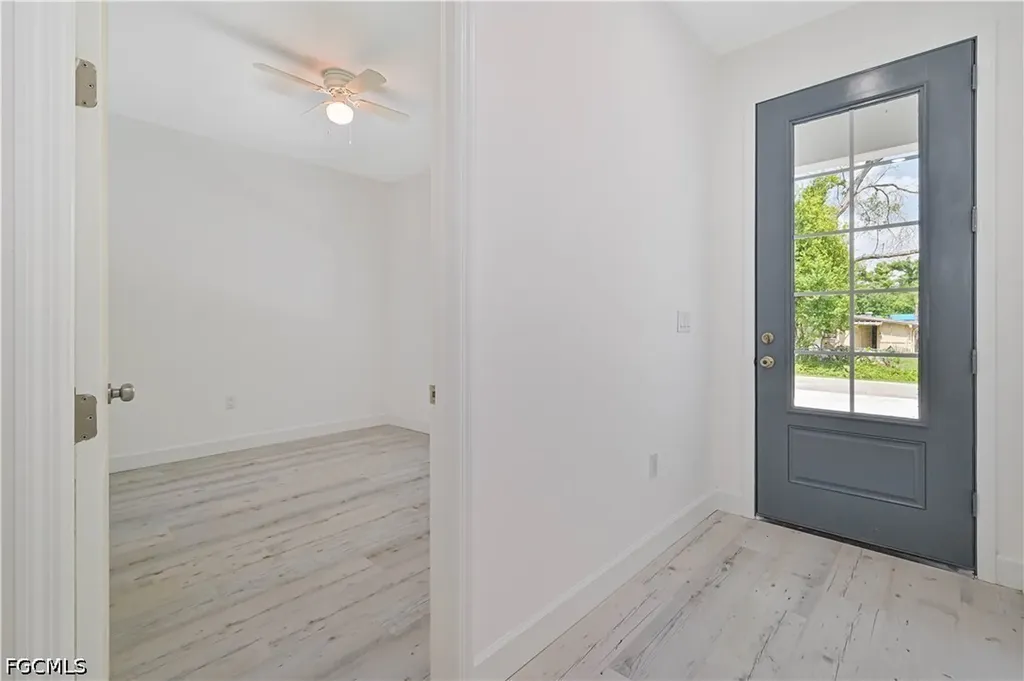 2219 Carver Avenue Fort Myers FL 33916