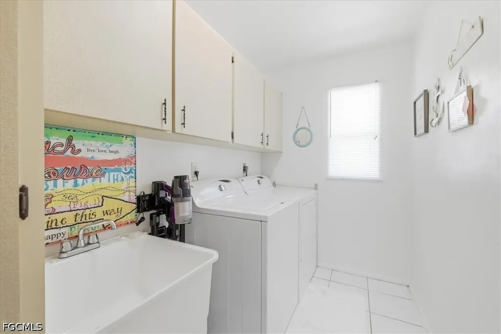 3226 SE 2nd Avenue Cape Coral FL 33904