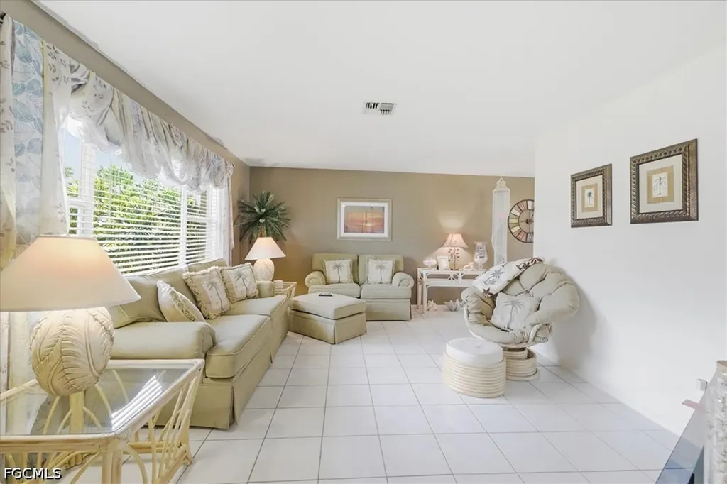 3226 SE 2nd Avenue Cape Coral FL 33904