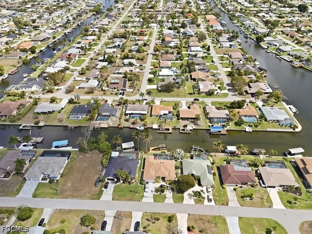 3226 SE 2nd Avenue Cape Coral FL 33904