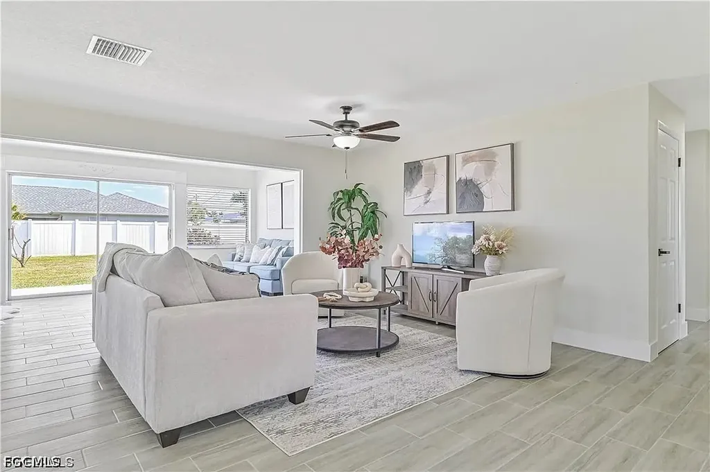2627 SE 18th Place Cape Coral FL 33904