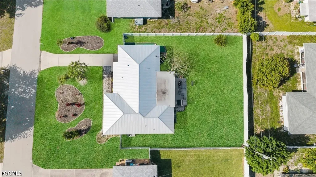 2627 SE 18th Place Cape Coral FL 33904