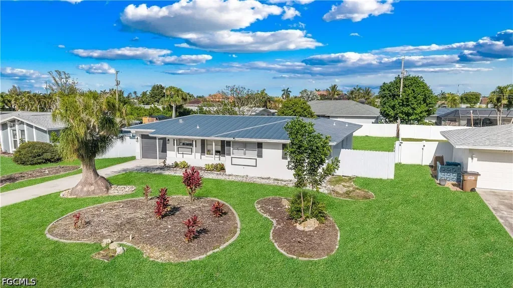 2627 SE 18th Place Cape Coral FL 33904