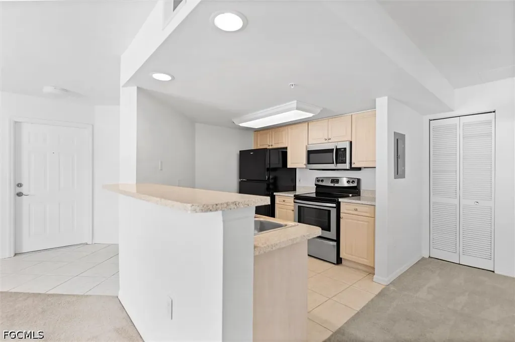 1753 Four Mile Cove Parkway Cape Coral FL 33990