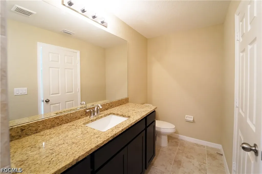 2800 NW 25th Terrace Cape Coral FL 33993