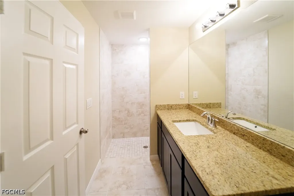 2800 NW 25th Terrace Cape Coral FL 33993