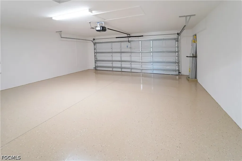 2800 NW 25th Terrace Cape Coral FL 33993
